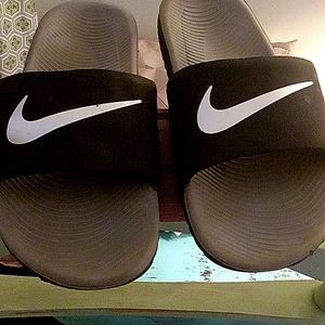 Nike slides
